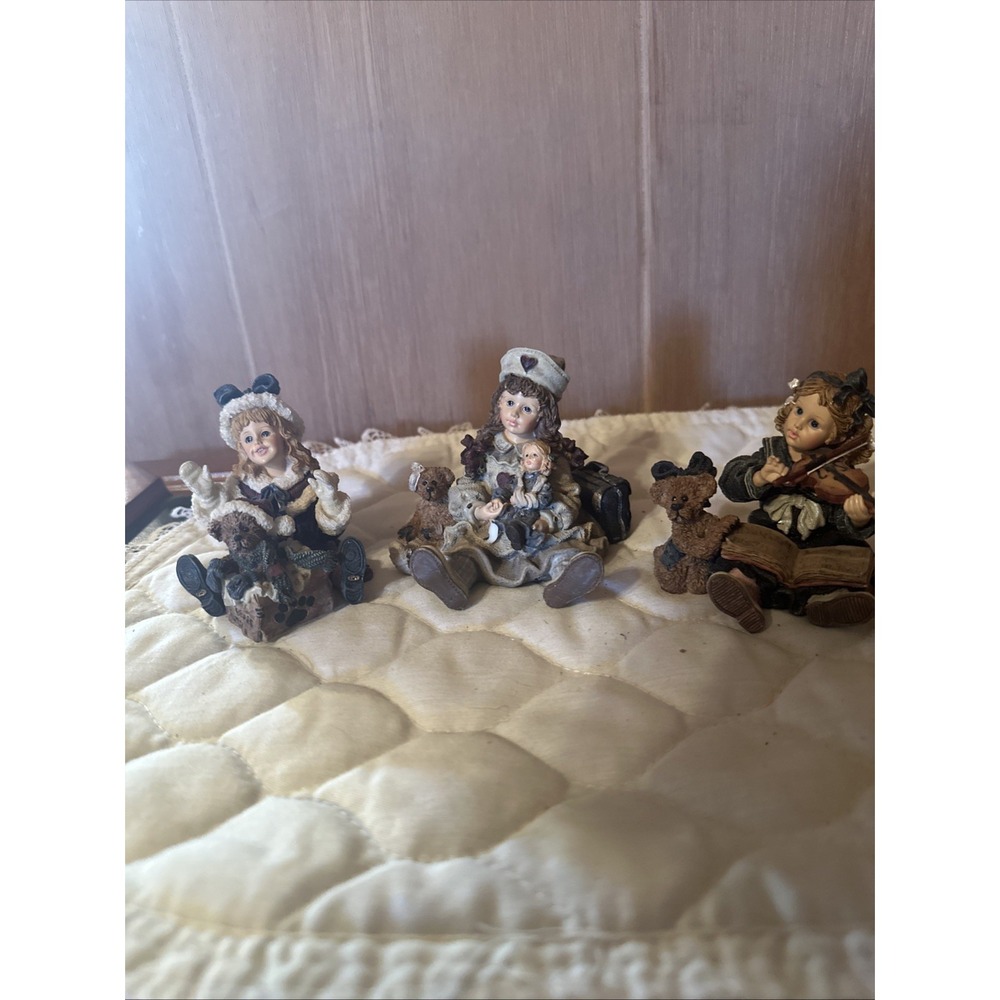 Yesterdays Child Dollstone‎ Collection